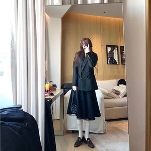 Premium Velvet-Trimmed Double-Breasted Blazer | Amber Buckle, Elegant Sheen